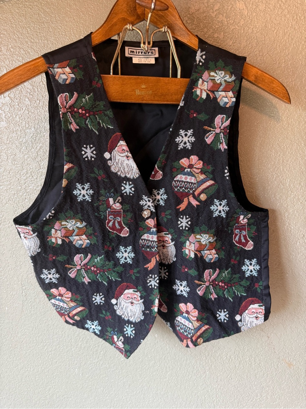 Mirrors Women's Black Holiday Santa Vest